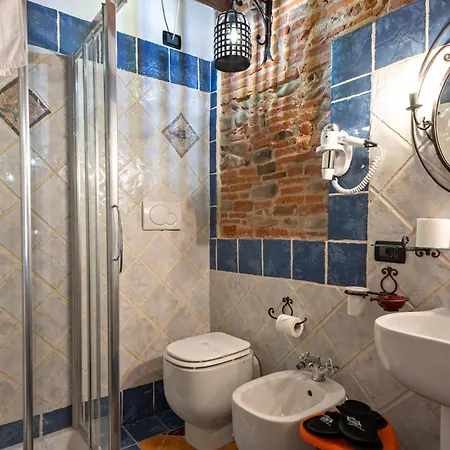 Antica Corte Dei Principi Bed & Breakfast 2*