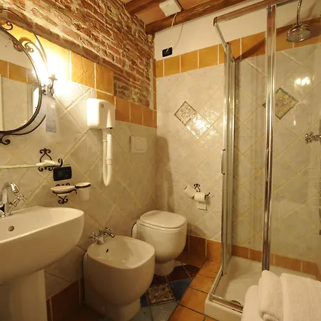 Antica Corte Dei Principi Charming فندق مبيت وإفطار